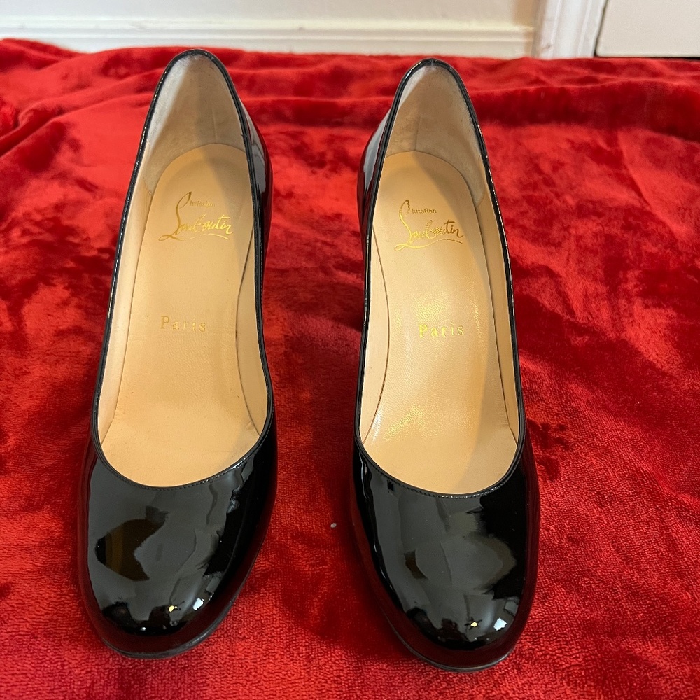 louboutin lady gena
